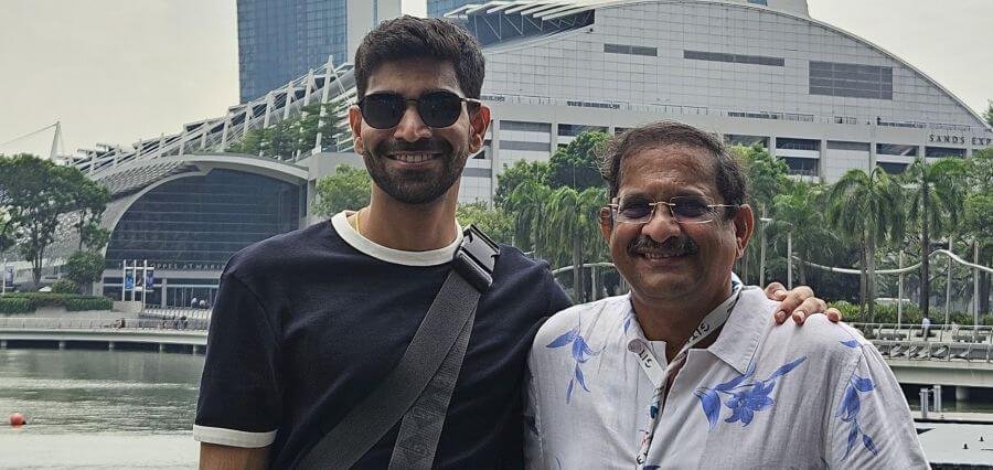 Father-Son Duo Pioneers Collaborative Commerce in India